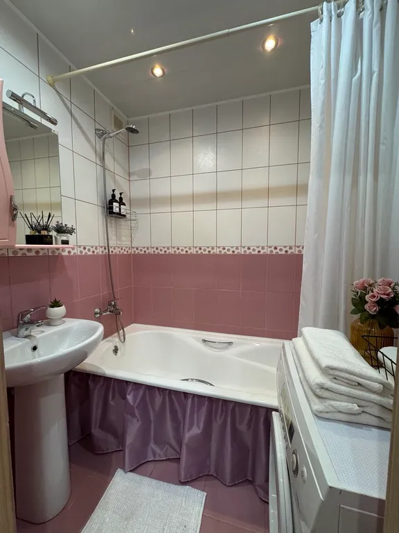 Уютная, после ремонта, квартира рядом с Лотос Плаза