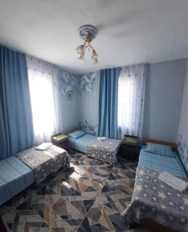 Квартира Трёхместный номер эконом с односпальными кроватями №2 — аренда посуточно в Псырцха