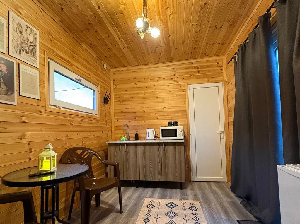 Коттедж Комфортабельный эко-домик розмарин в горах у моря — Прасковеевка