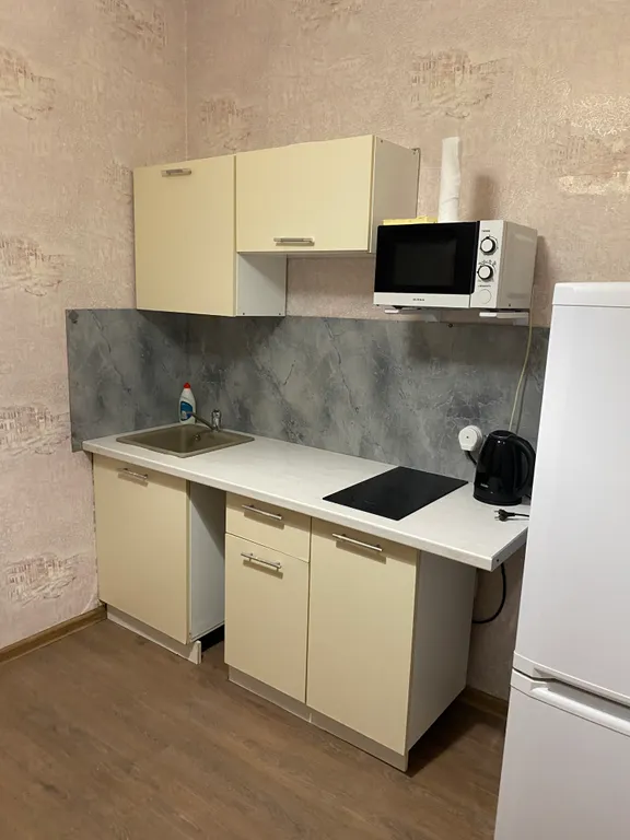 Квартира кузнечики