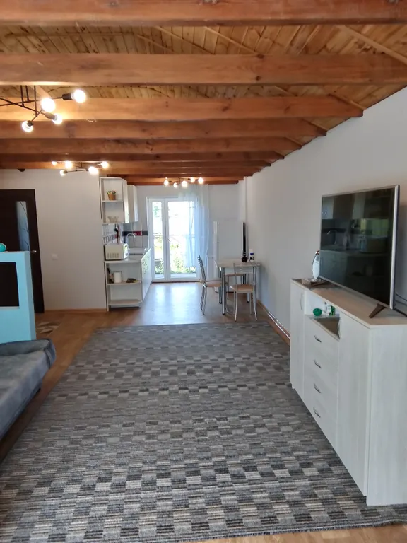 Уютная студия в тихом зелёном районе