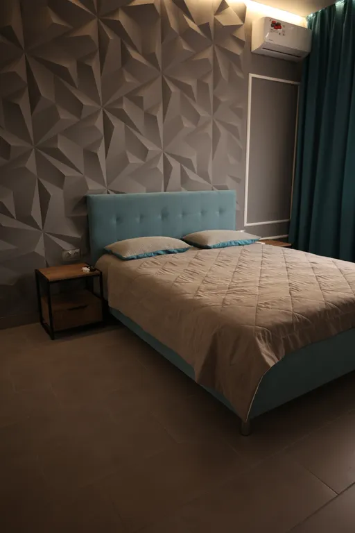 Вилла с бассейном на берегу реки в 30 минутах от центра города