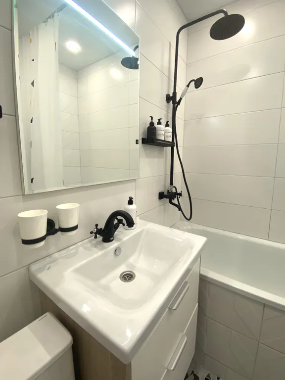 Гостеприимная квартира-студия в центре города в 5 минутах до набережной