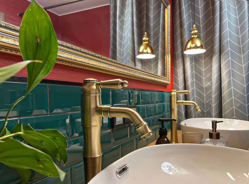 Трёхкомнатная квартира с видом на набережную в центре В. Новгорода