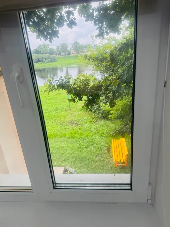 Студия в классическом стиле, на берегу реки В центре города