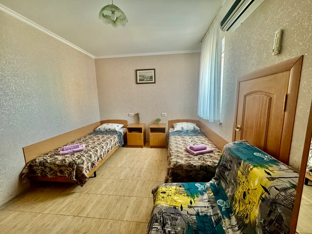 Квартира Квартира Эконом № 12(1+1+1) — Геленджик