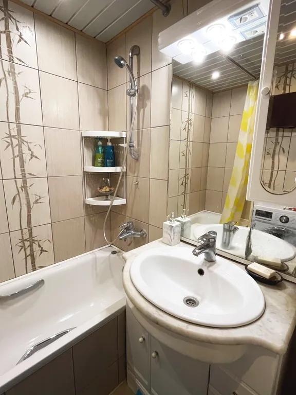 Уютная квартира с дизайнерской комнатой