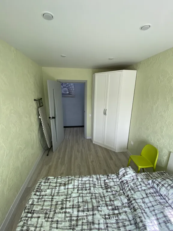 Двухкомнатная квартира в центре с видом на площадь победы