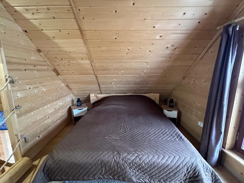 Коттедж Гостевой дом на берегу озера сандал — Сопоха