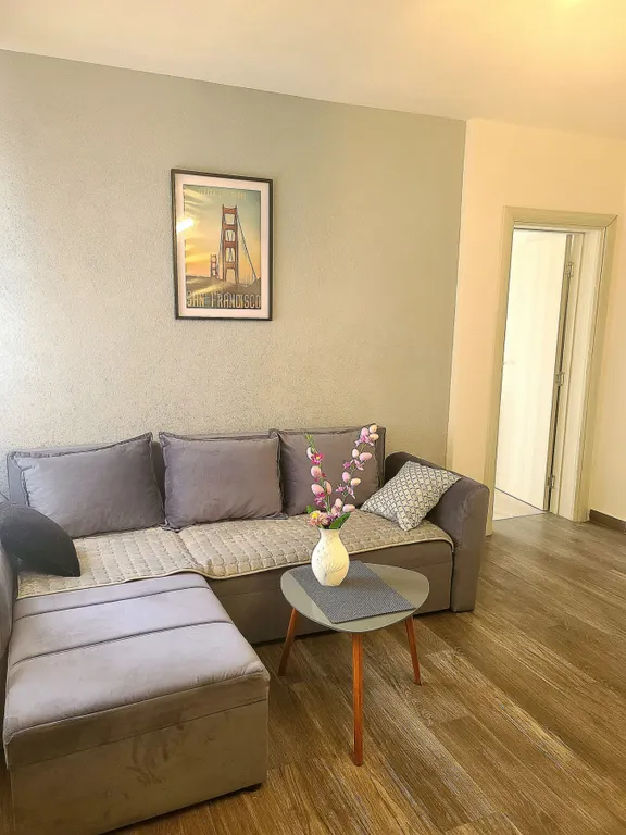 Апартаменты с отдельной спальней City и видом на горы