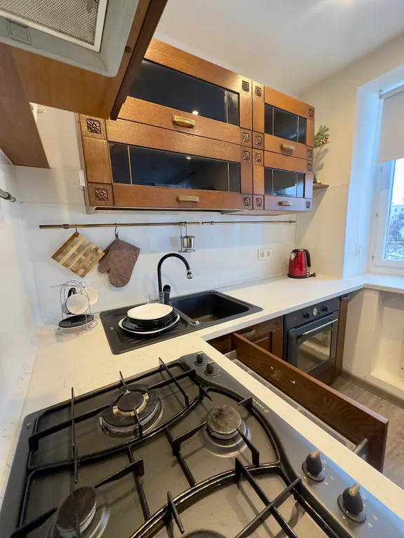 Оригинальная евротрешка в центре