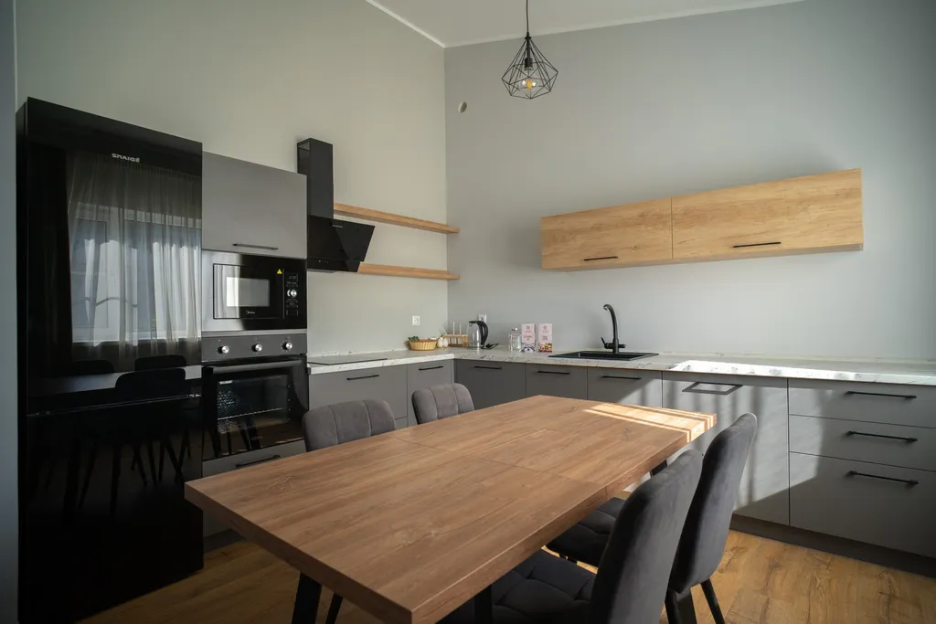 Коттедж Коттедж Лесная Сказка — Белоозёрский