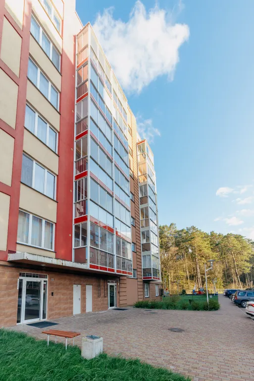 Счастливые семейные апартаменты у озера