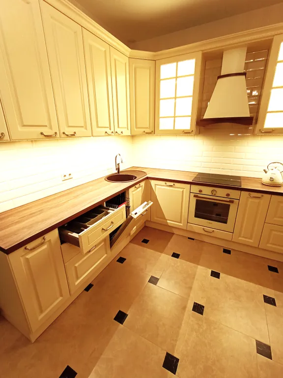 Новая просторная квартира в стиле Neo classik комфорт