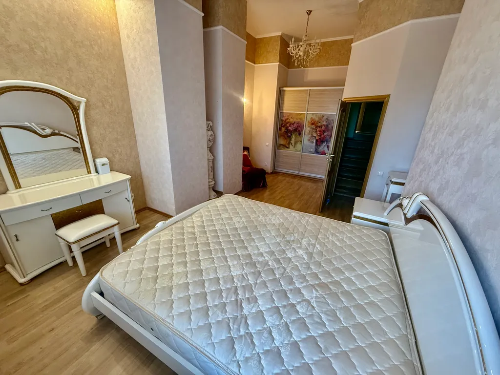 Вилла на берегу моря