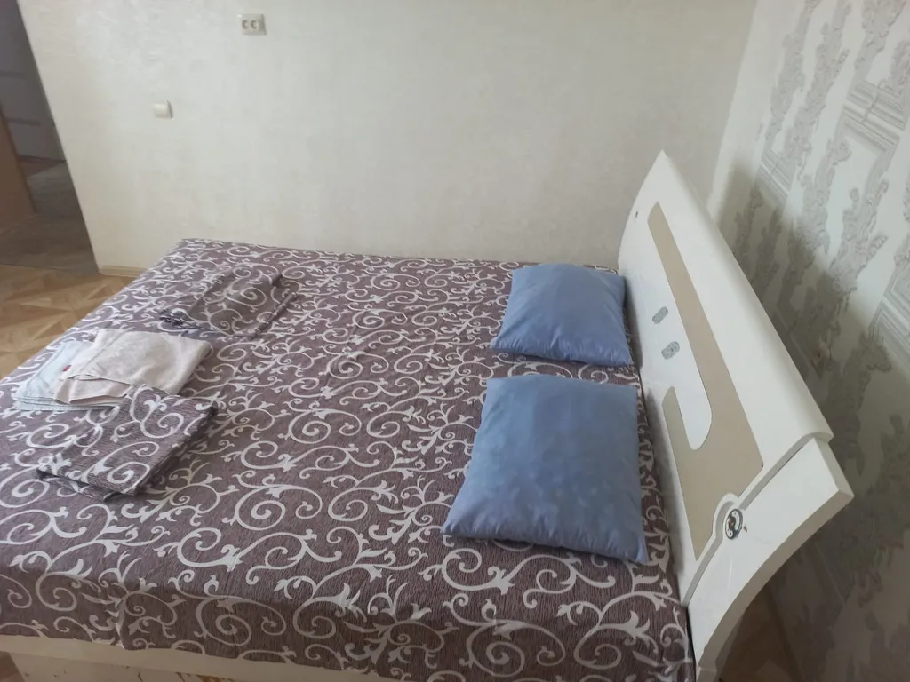 Уютная трёхкомнатная квартира город Гагра со всеми удобствами.