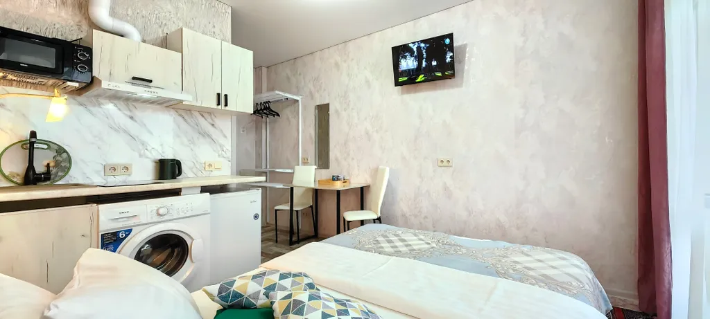 Уютная студия с балконом, отоплением, кухней, стиралкой, беседкой, парковкой