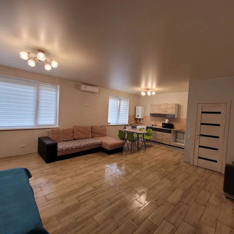 Уютная студия возле парка Учкуевка