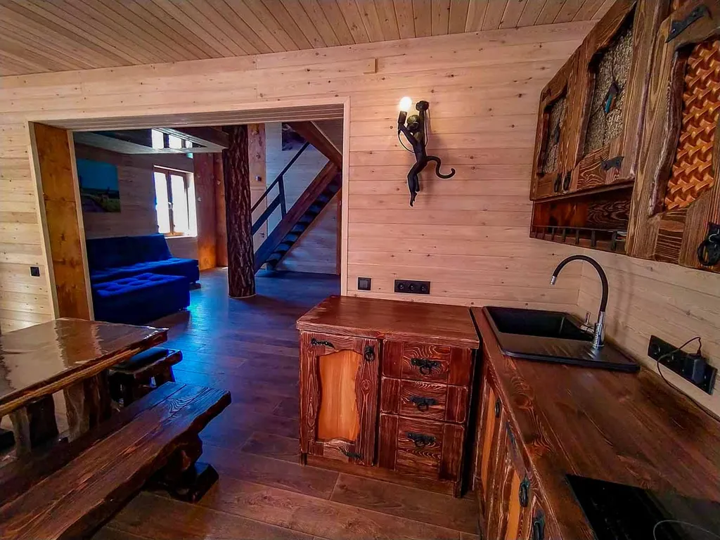 Африка - яркий коттедж для 2-3 семей