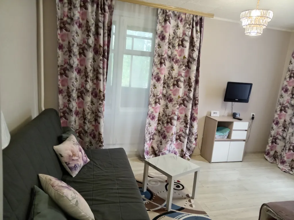 Уютная 2-комнатная квартира в центре — аренда посуточно в Березники