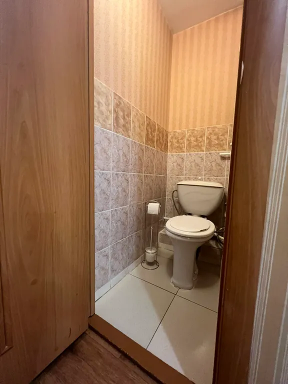 Квартира на 8 этаже с большой кухней и двумя балконами