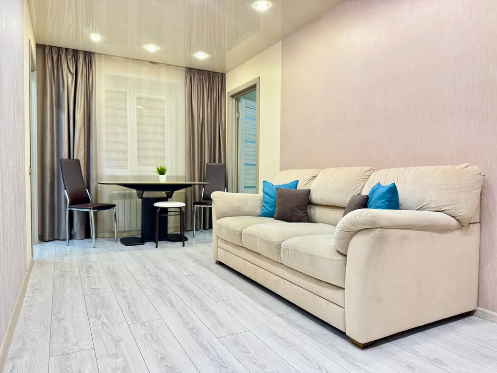 Комфортная трёхкомнатная квартира в центре города