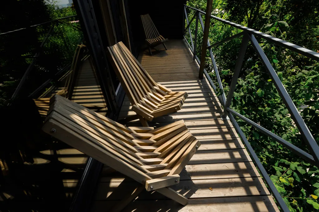 Четырехместный номер с террасой и видом на море.