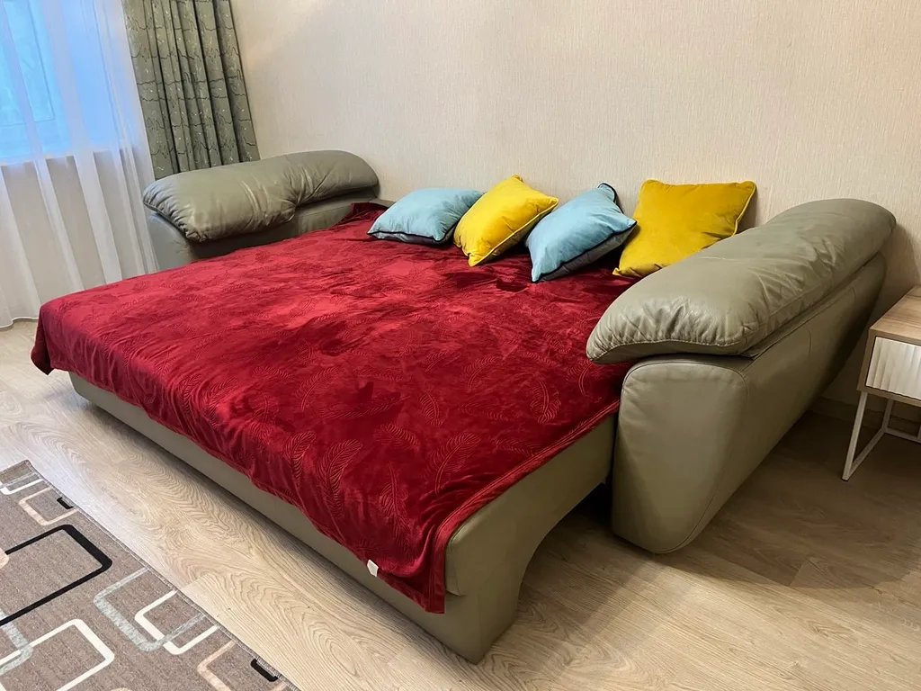 Большая тёплая уютная квартира с тремя отдельными комнатами и лоджией