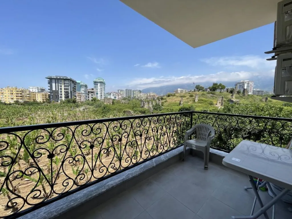 Квартира 1+1, с видом на античный город