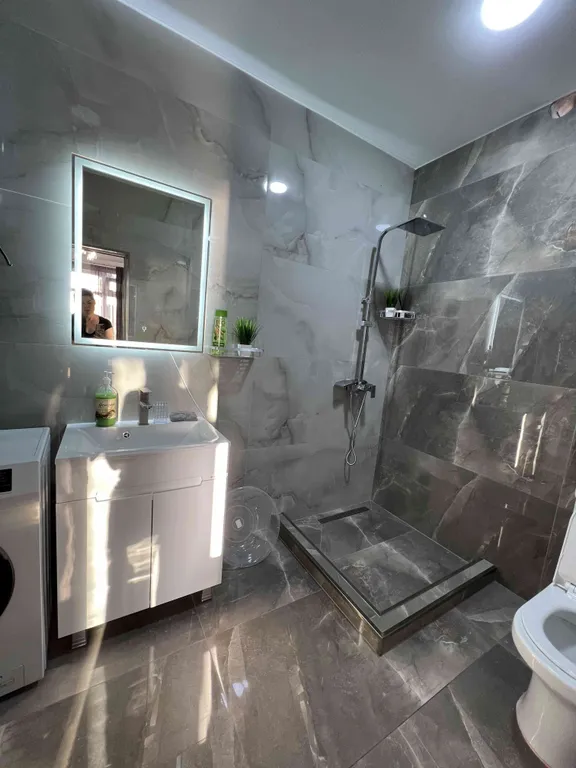 Современный двухэтажный коттедж у моря в пригороде Избербаша