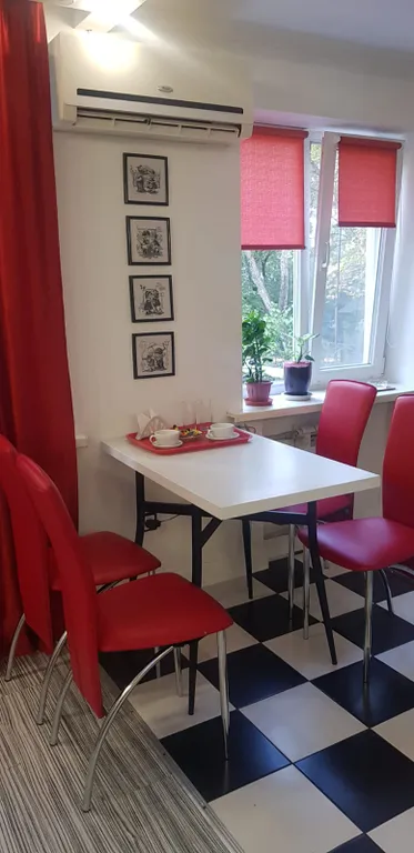 Квартира 2-комнатная квартира в центре города — Симферополь