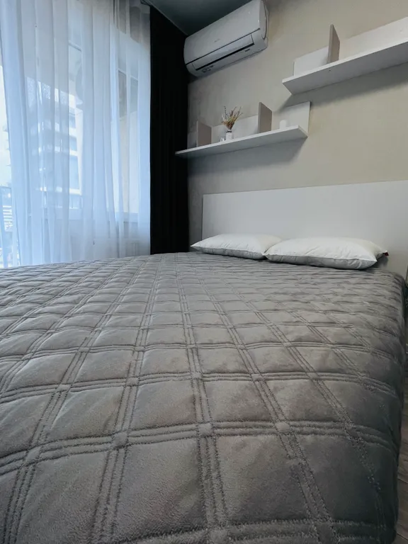 Студия с видом на море