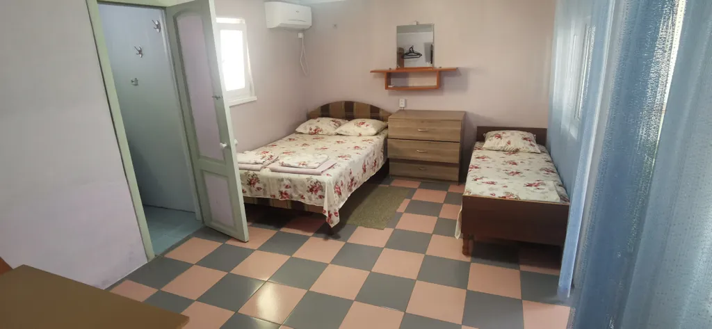 Коттедж 2-комнатный Дом — Кучугуры