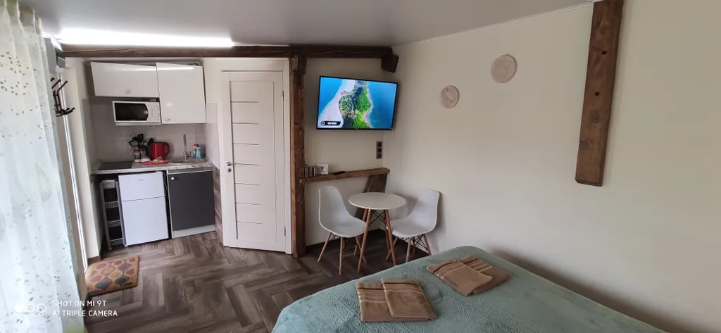 Небольшая дружелюбная студия с патио