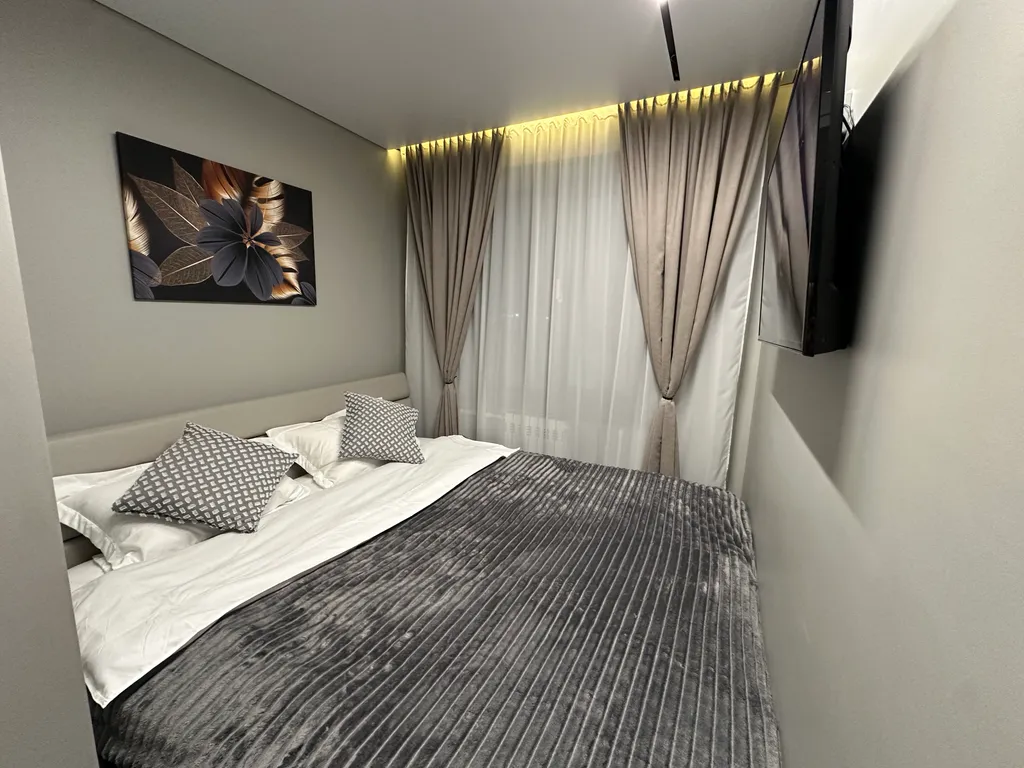 Уютная современная квартира у Парка Победы