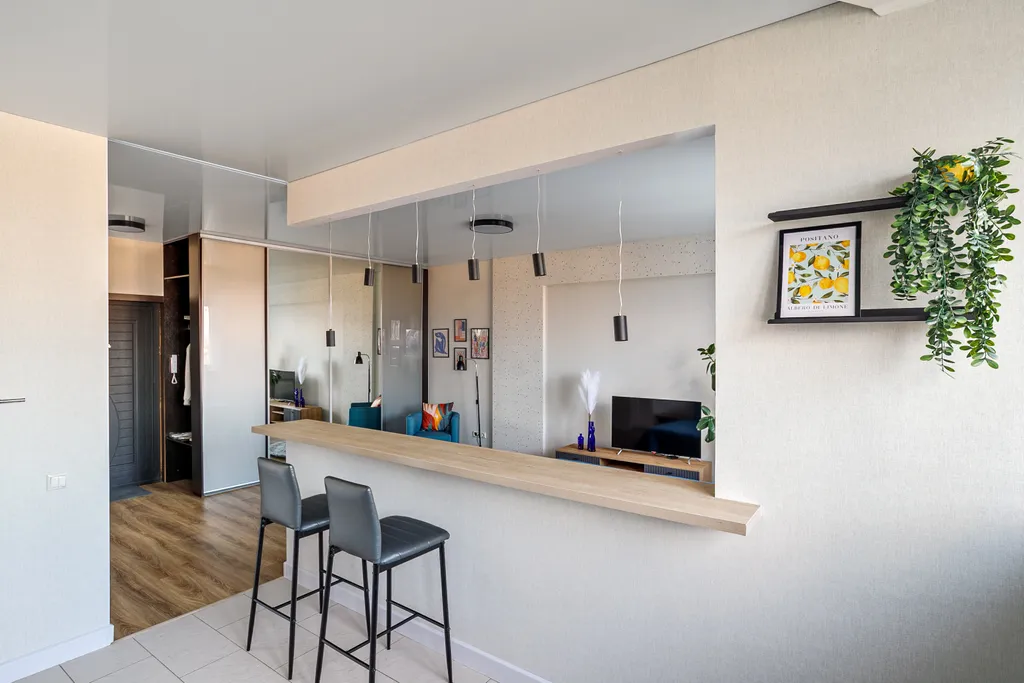 Просторная студия с чудесным видом на речку