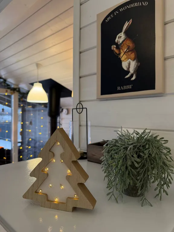 Белый кролик