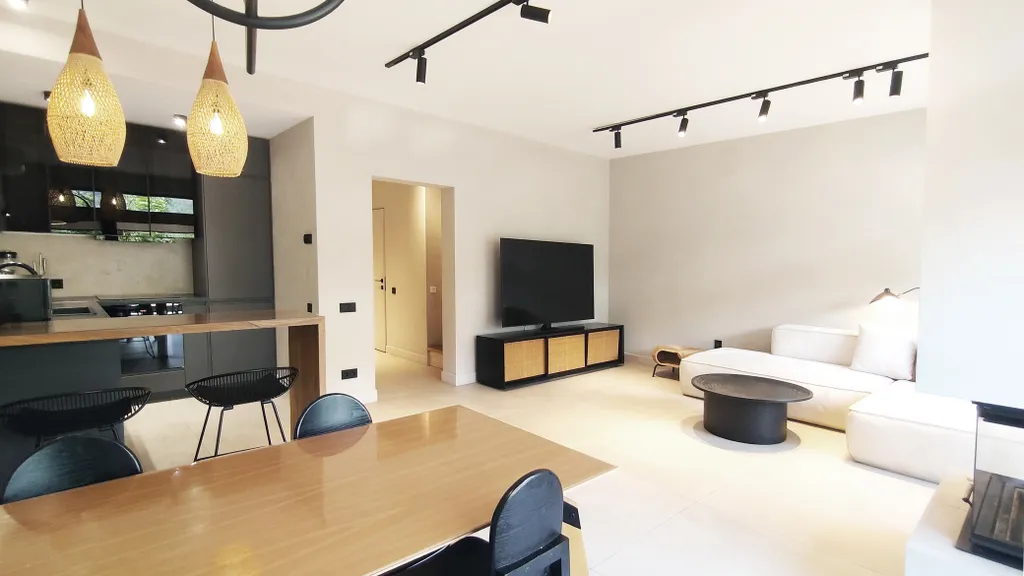 Таунхаус с джакузи и сауной. Камин. Панорамные окна. Барбекю.