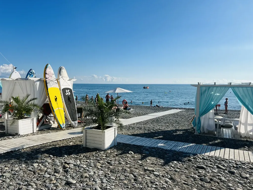 3-комнатные апартаменты с бассейном