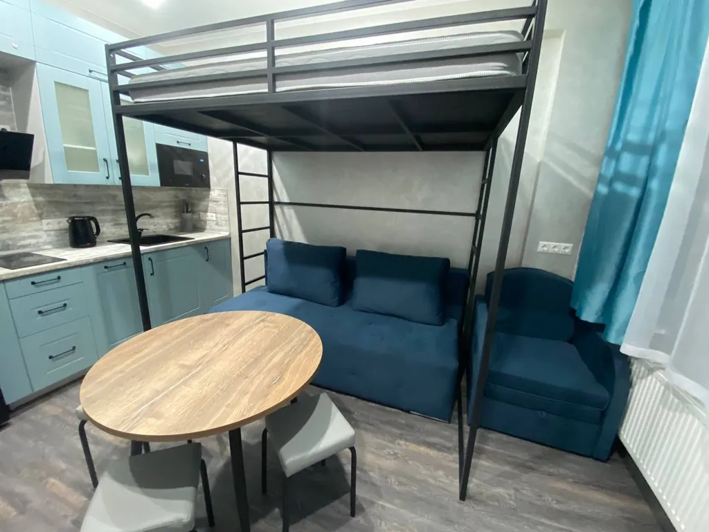 Студия с террасой и двухъярусной кроватью