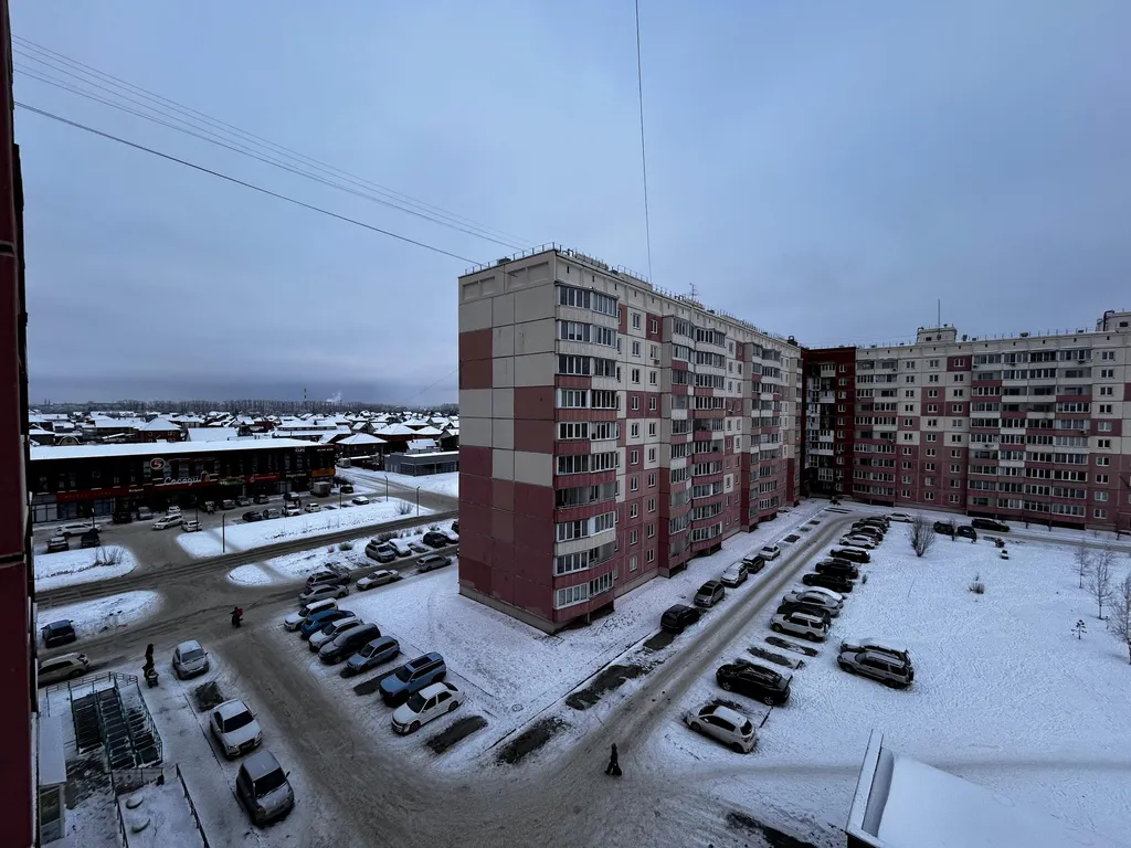 Современная квартира рядом с МНТК имени Федорова и СК Заря