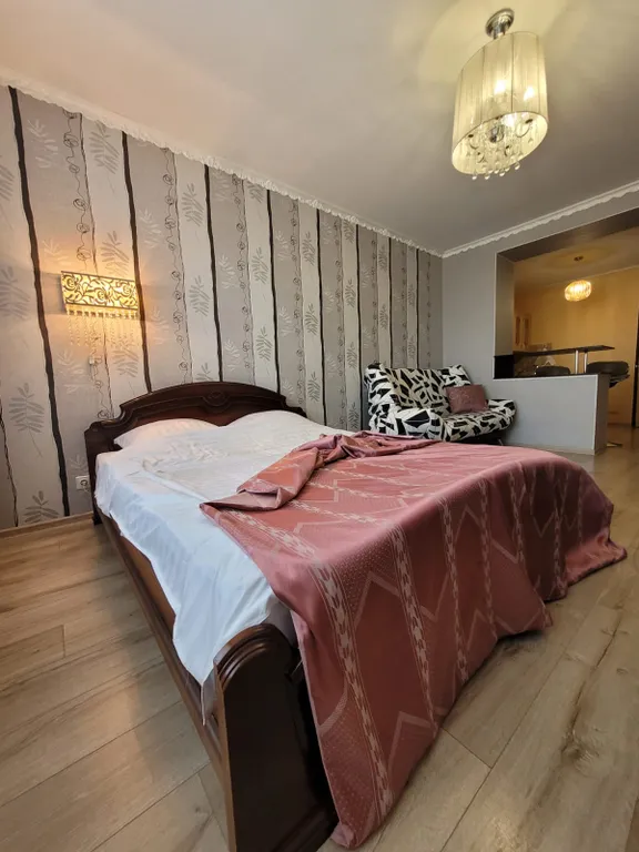 Квартира студия рядом с Ледовой ареной на улице Пугачева — аренда посуточно в Вологда