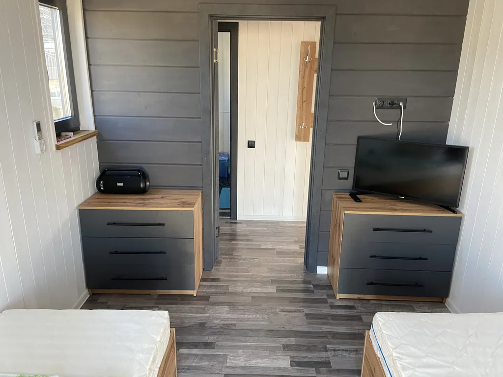 Новый комфортный чистый дом с террасой и видом на море на 1 этаже