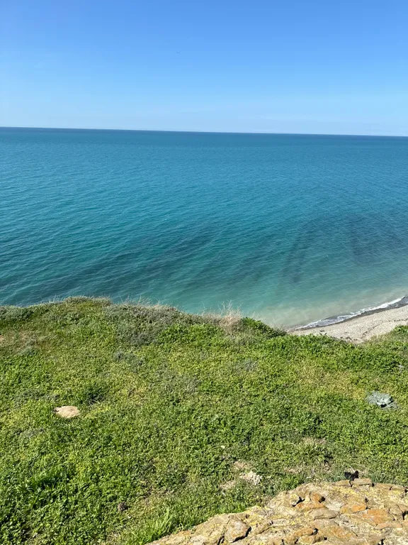 Новые апартаменты в горах у моря с бассейнами