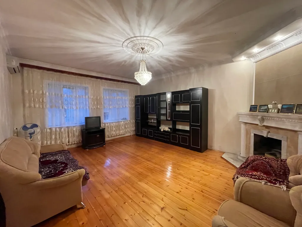 Большой, уютный дом на первой линии, со своим выходом на море