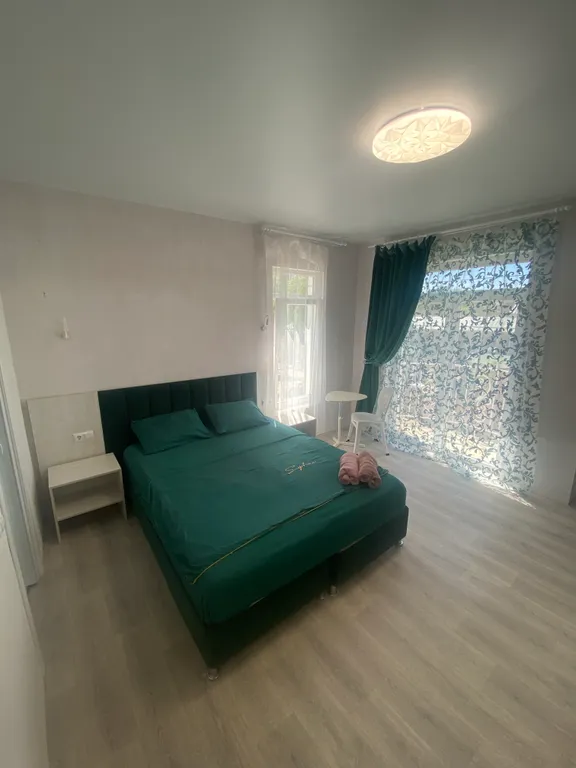 Трёхместный номер комфорт с видом на море