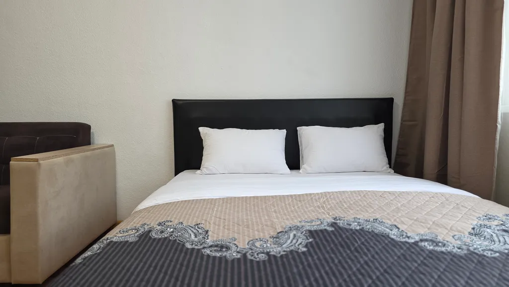 Тут хорошо на Островского