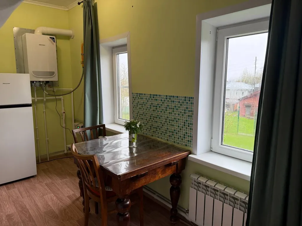 Частный дом У холма