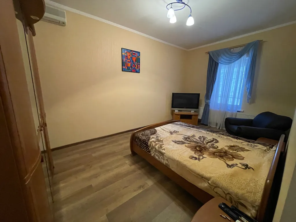 Шикарный коттедж с бассейном