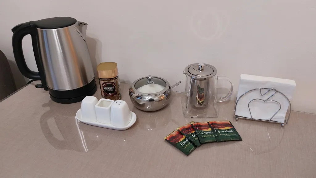 Уютная квартира около набережной в центре города "Как дома"